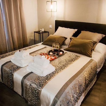 La Suite Romantique Avec Jacuzzi Au Coeur De Perpignan Exterior photo